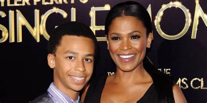 After two tragic Break-up, actor, Massai Dorsey Sr. is enjoying his Single life
