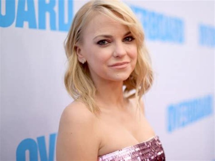 Anna Faris Bio, Husband, Divorce, Net Worth, Age, Height and Other Facts