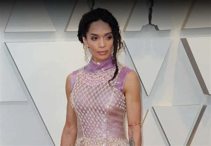 BlinkDash | Lisa Bonet Net Worth