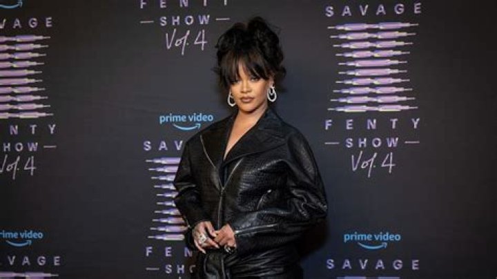Celebrate Rihannas Super Bowl With Official Fenty Merch