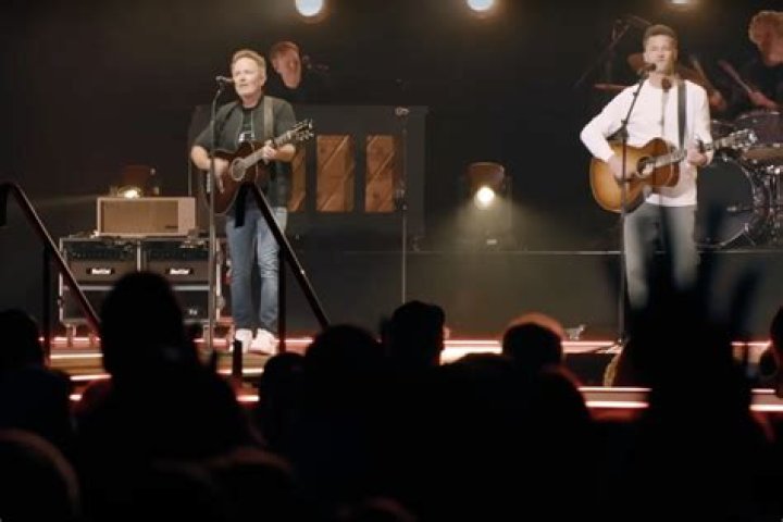 Chris Tomlin Biography |