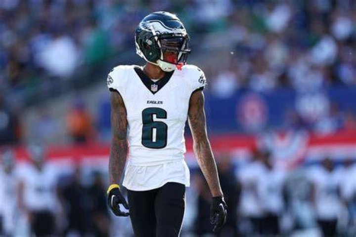 DeVonta Smith Biography, Age, Height, Wife, Net Worth, Family