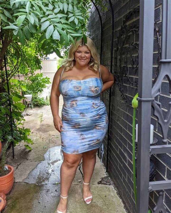 Embracing Curves And Empowering Self-Love