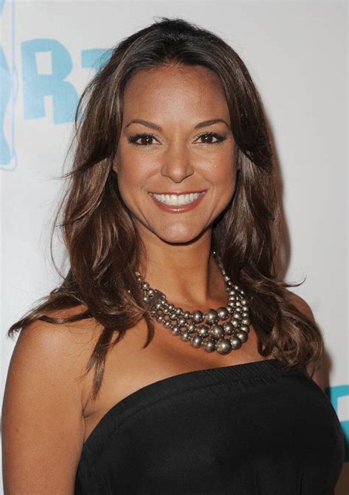 Eva LaRue Biography ·