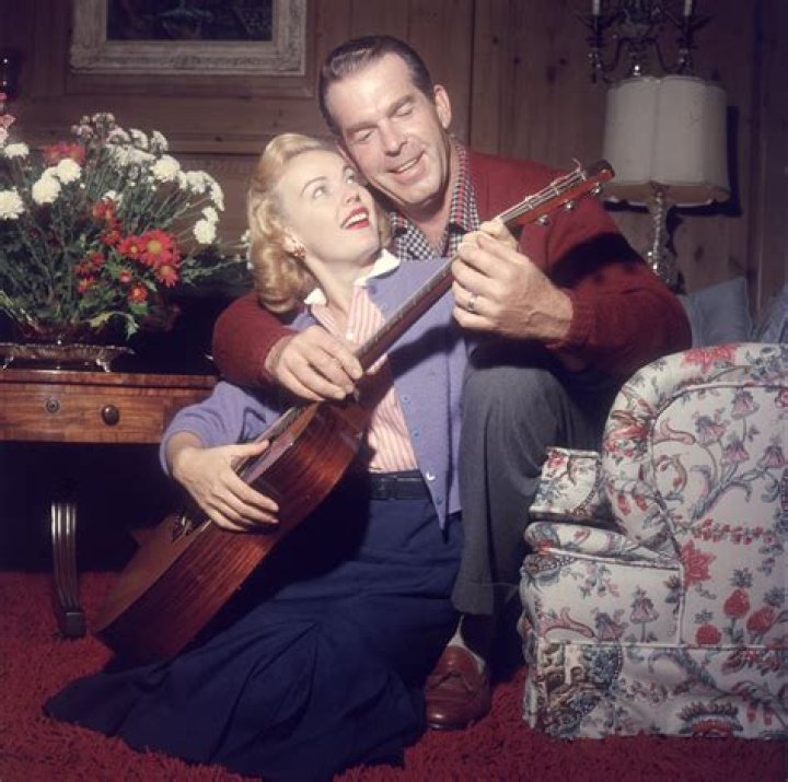 Fred McMurray Adopted Twins with His Wife of 50 Years & Became Dad of 4 after His Ex Died ·