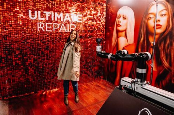 Glambot: Used Makeup Startup - PulseVibe