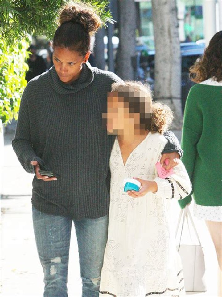 Halle Berry Wishes Daughter Nahla A Happy 15th Birthday: Photos Hollywood Life