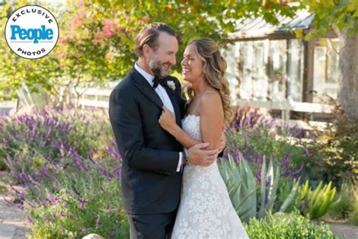 Hallie Gnatovich Said Yes To Wedding With Josh Gates, & It's Not Mainstream ·