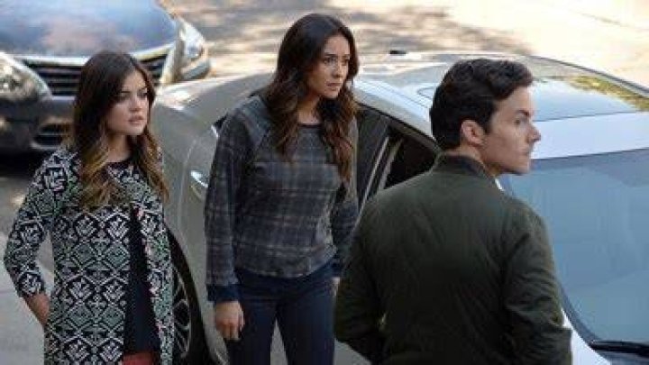 Hanna Is Arrested Season 5 Episode 22 Recap Hollywood Life