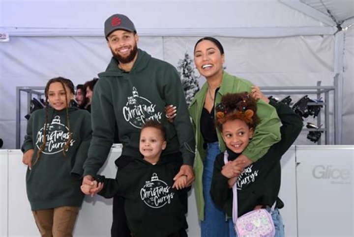 Internet goes Kooky after Stephen Curry and Ayesha Curry Allegedly reported to have an Open Marri