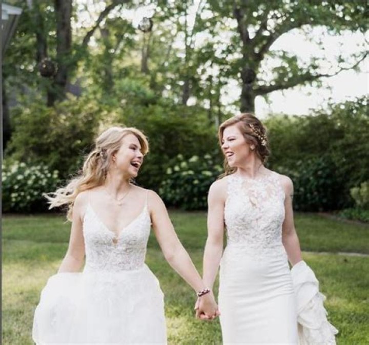 Is Amanda Scarborough Married? Husband, Salary, Net Worth, Age, Height & Weight |