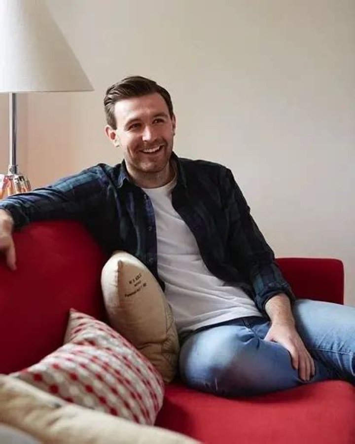 James McArdle – Wiki, Height, Net Worth, Girlfriend, Career