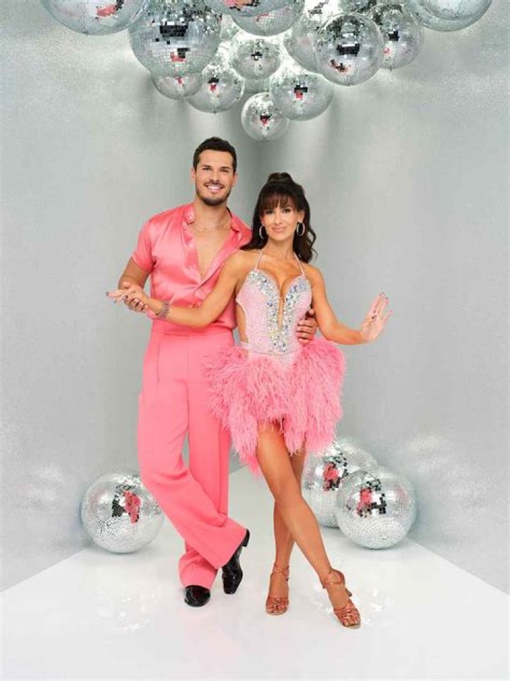 Jana Kramer, Gleb Savchenko Hooked Up on 'Dancing With the Stars'