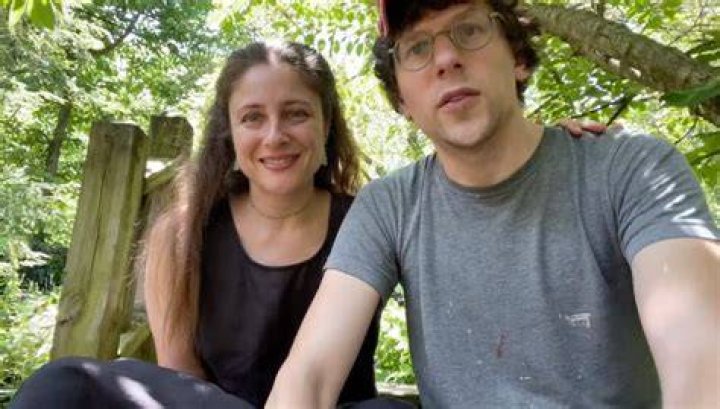 Jesse Eisenberg's Wife Revealed ·