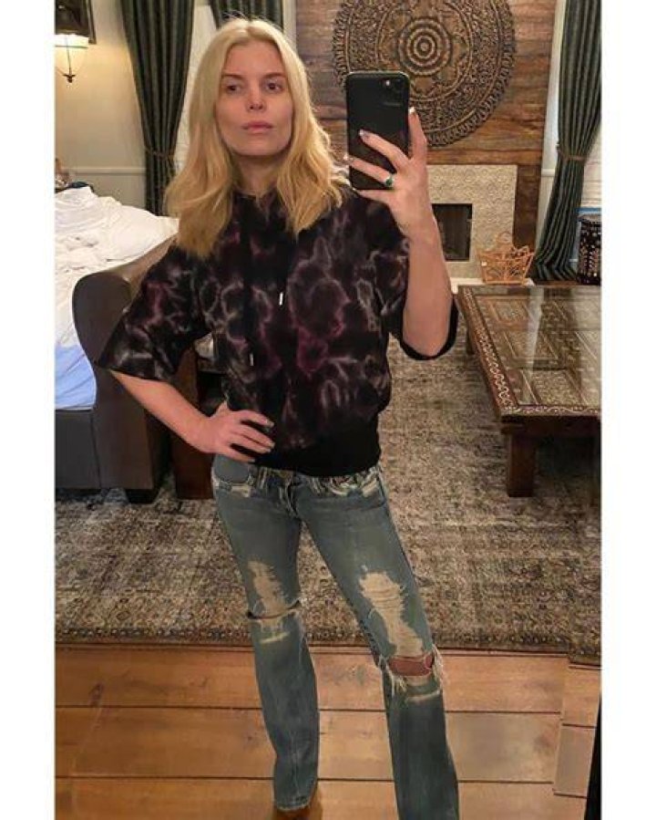 Jessica Simpson Talks About Trying on Old True Religion Jeans