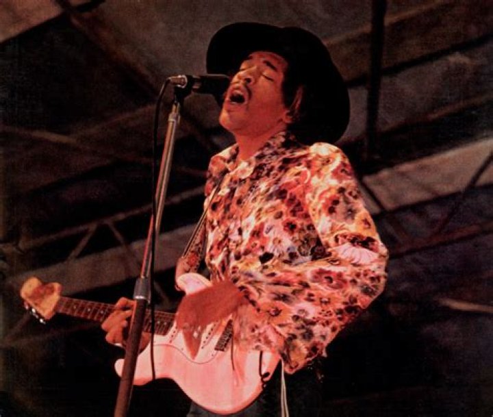 Jimi Hendrix Reportedly Pretended to Be Gay to Get out of Vietnam War