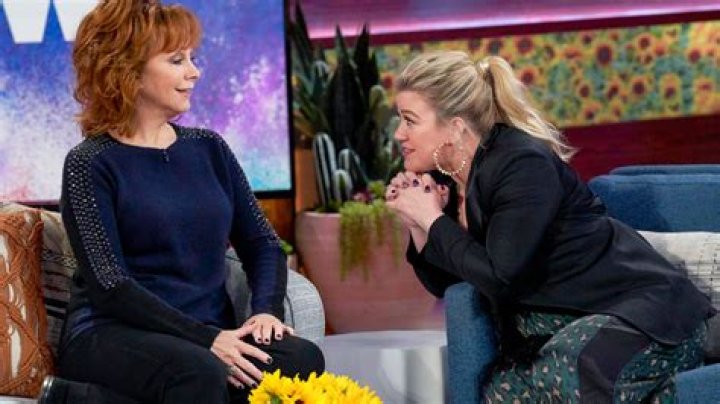 Kelly Clarkson's former mother-in-law breaks silence on star's divorce