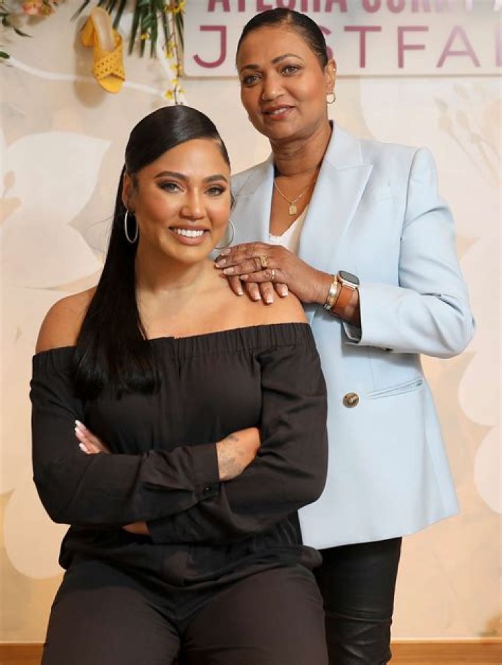 Meet Ayesha Currys Parents: Inside Her Family Life