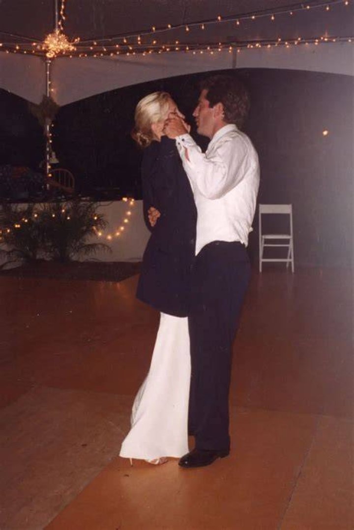 Meet Carolyn Peck Husband James O Brien