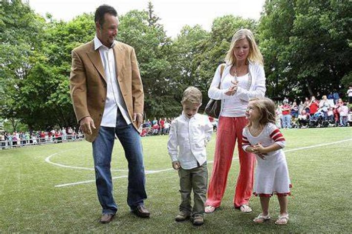 Meet Tim Wakefield's Kids: Trevor And Brianna