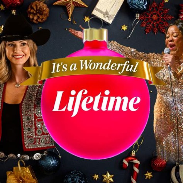 Melissa Joan Hart to Star in More Lifetime Christmas Movies, Hoarder Film Dirty Little Secr |