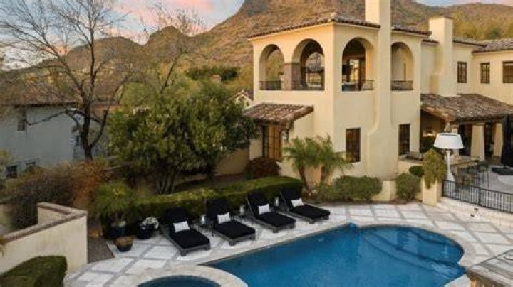 Micah's Arizona home confuses Love Is Blind fans as star criticizes Paul's apartment