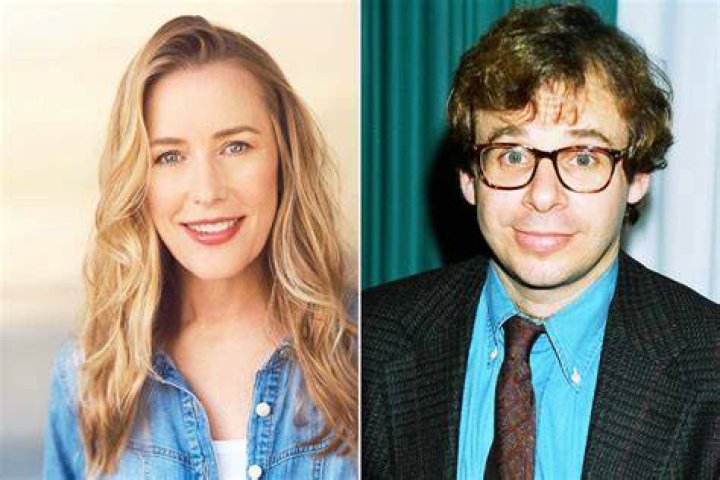 Mitchell Moranis Bio, Wiki, Age, Height, Parents, Wife, Shrunk, Movies, and Net Worth |