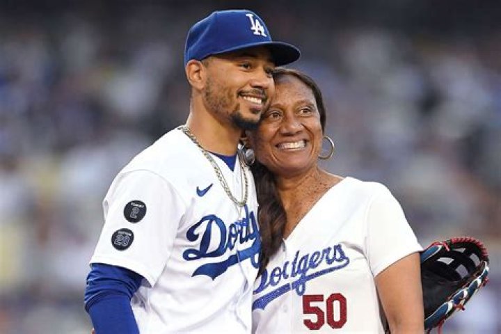 Mookie Betts Parents, Wife, Height, Weight, Net Worth, Other Facts