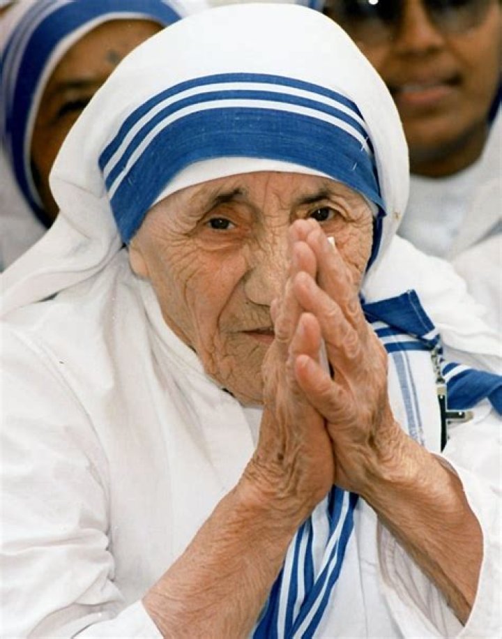 Mother Teresa Net Worth | PicoSync