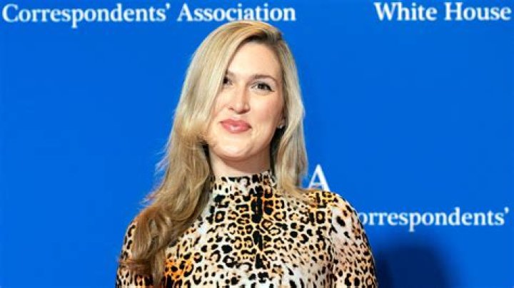 Olivia Nuzzi- Net Worth, Age, Ethnicity, Boyfriend, Height, Career