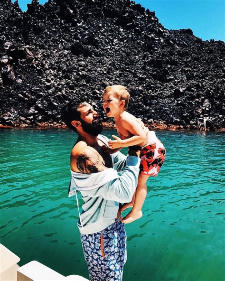 Ricky Rubio is Married to Wife: Sara Colom. Kids.