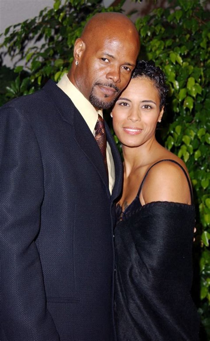 Shawn Wayans' Wife And Philanthropist