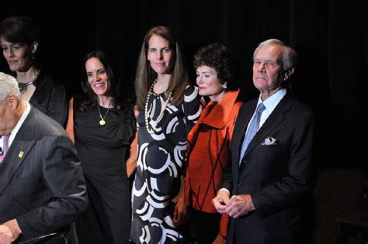 Tom Brokaw Daughters