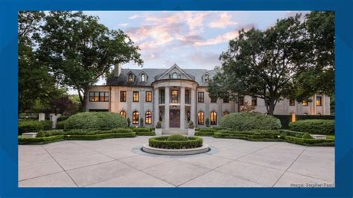 Tour Jordan Spieth's New $7.1 Million Dallas Mansion