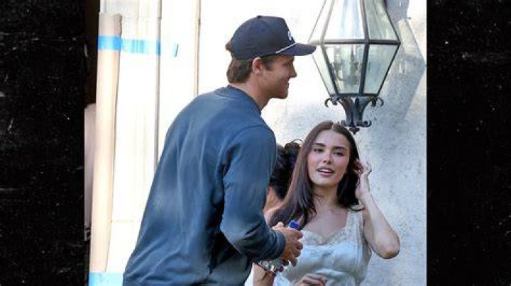 Uncover The Secrets: Justin Herbert's Girlfriend Revealed