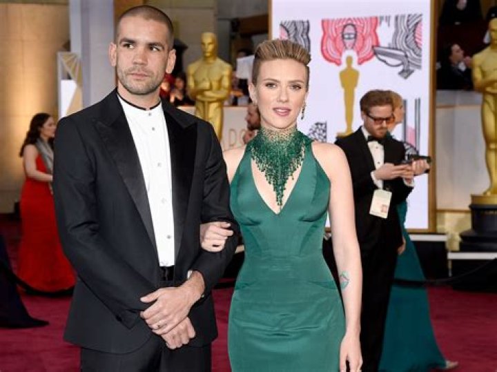 Uncover The Wealth And Fortune Of Scarlett Johansson
