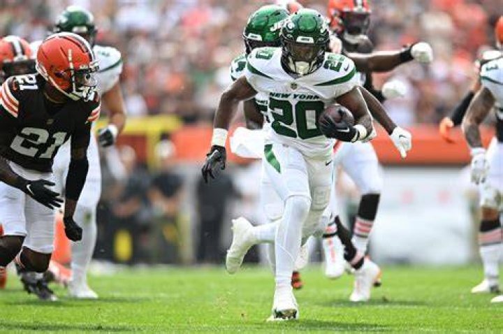 Unlocking The Dynamic Abilities Of Running Back Breece Hall
