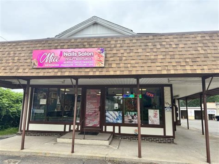 Unveil The Secrets Behind Mia Nail Salon's Success