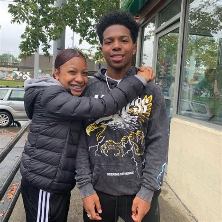 Unveiling the Height of Basketball Star: Deshae Frost