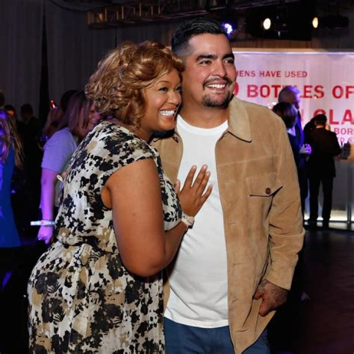 Unveiling The Man Behind Sunny Anderson: Discoveries About Her Husband