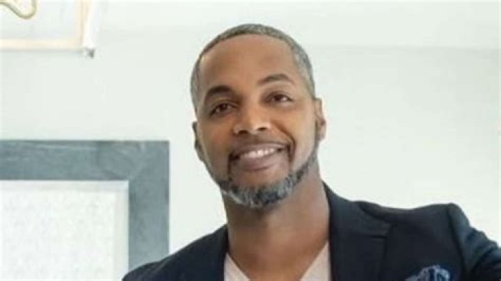 What is Mike Jacksons net worth?