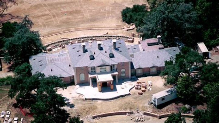 Where Does Oprah Live And How Big Is Her House?