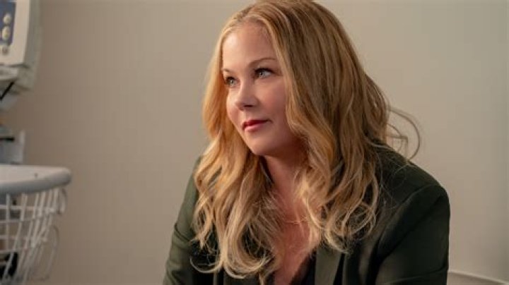 Who Holds Christina Applegate's Heart?