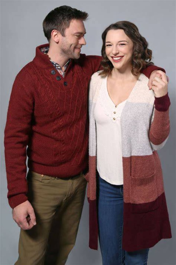 Who Is Aubrey Reynolds Husband? Everything About The Hot Chocolate Holiday Cast