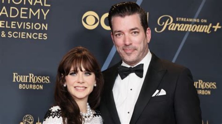 Zooey Deschanels Bio, Plastic Surgery, Ex-husband, Boyfriend & Kids Covered